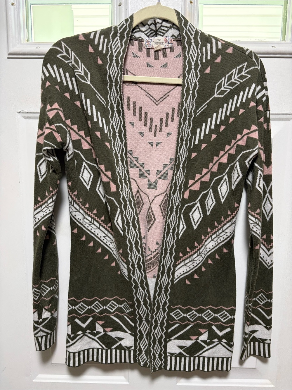 Pink Republic Olive, Pink & White Geometric Open-Front Cardigan